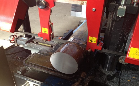 开江卧式带锯床加工时出现明显振荡如何排查？